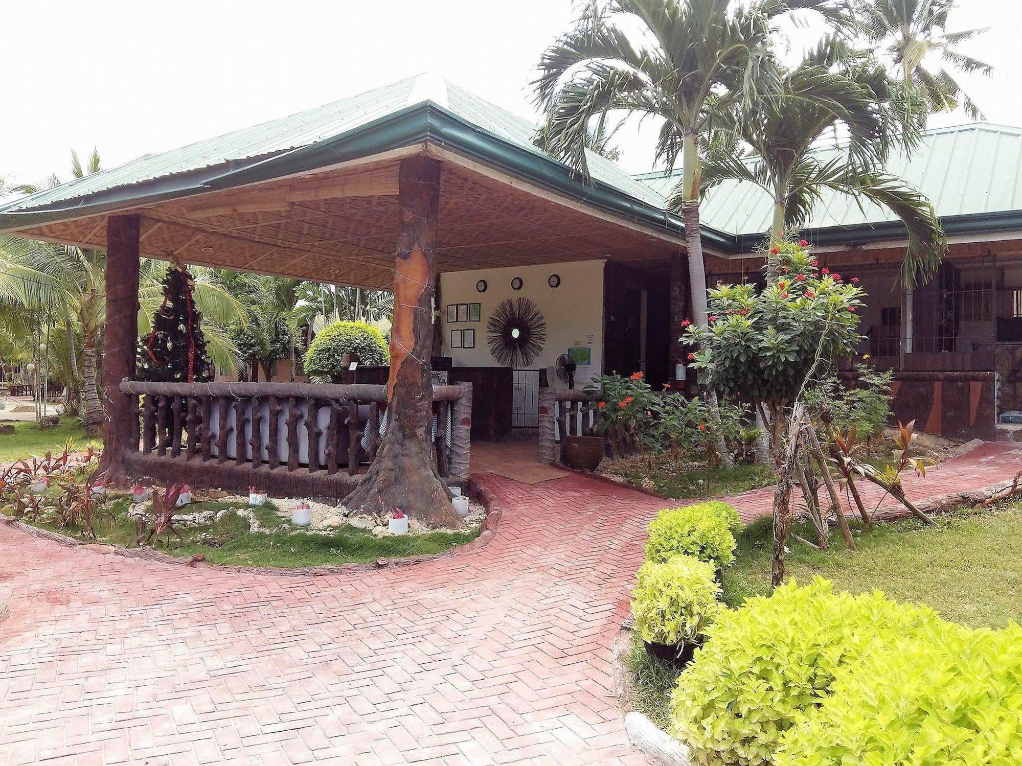 โคโค่ โกรฟ เนเจอร์ รีสอร์ท แอนด์ สปา Cebu ภายนอก รูปภาพ